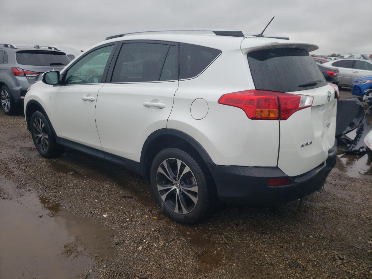 2T3DFREV7FW263616 2015 TOYOTA RAV 4 - Image 2