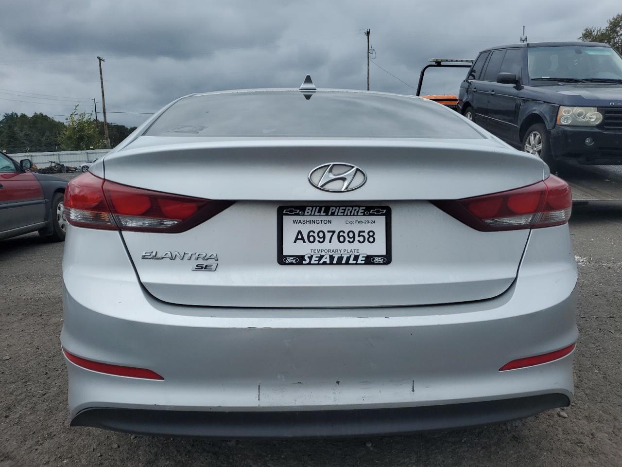 KMHD74LF6HU372110 2017 Hyundai Elantra Se