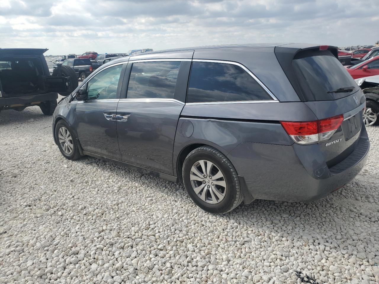 5FNRL5H49GB147982 2016 HONDA ODYSSEY - Image 2