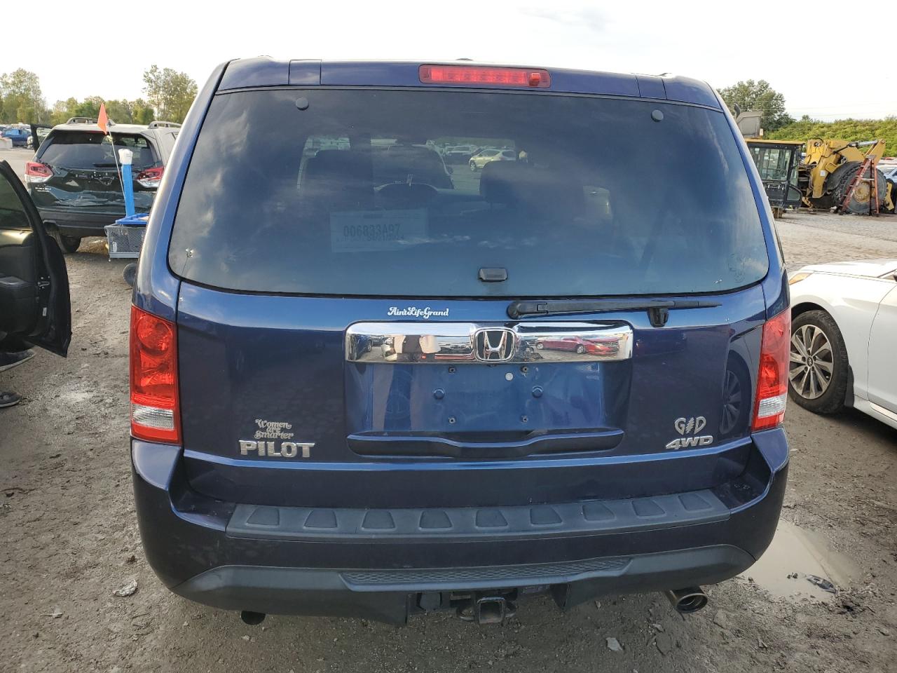5FNYF4H56FB013662 2015 Honda Pilot Exl