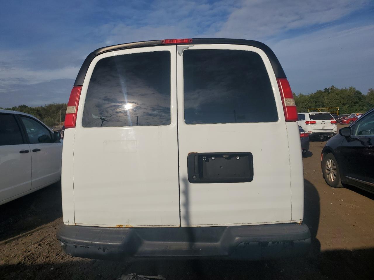 1GCZGFBA3A1155469 2010 Chevrolet Express G2500