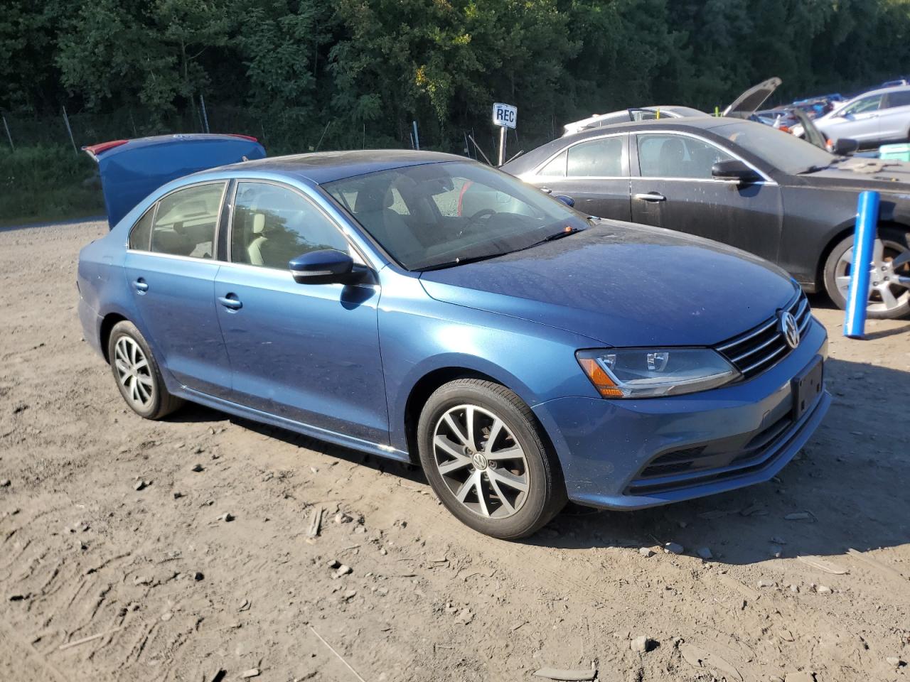 3VWB67AJ1HM225363 2017 Volkswagen Jetta Se