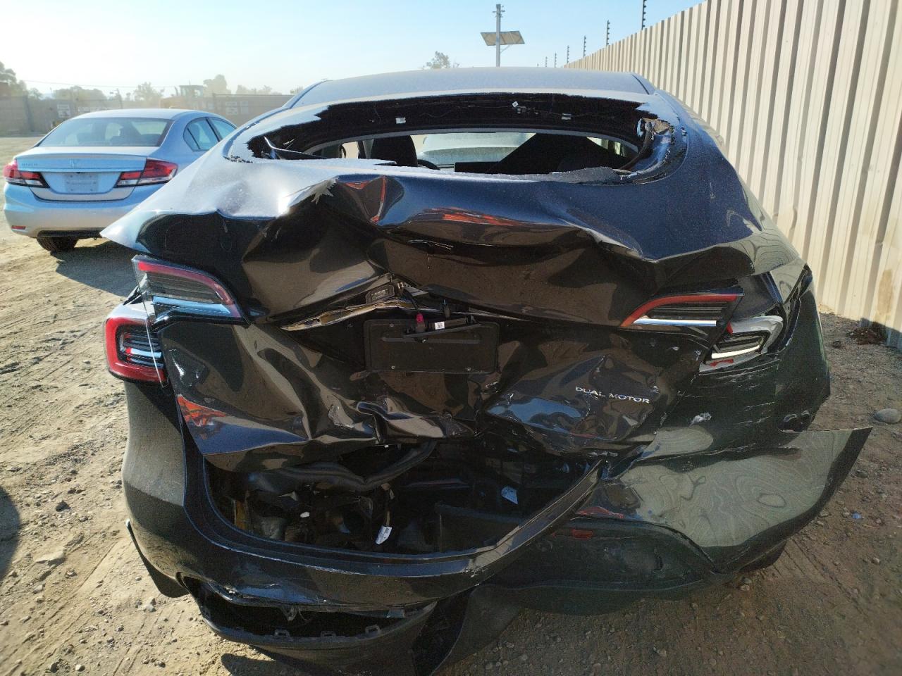 7SAYGDEE2RF006054 2024 Tesla Model Y