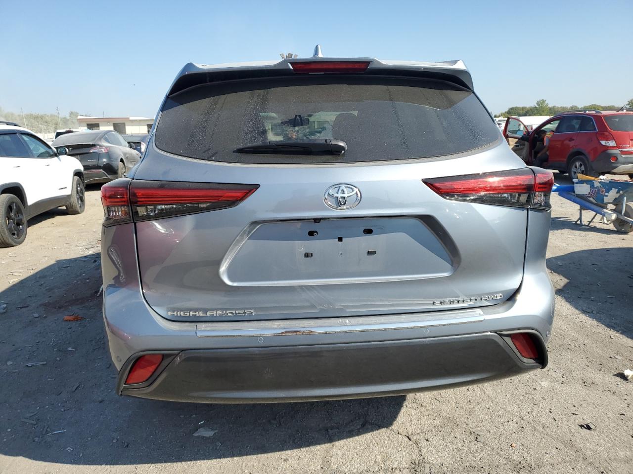 2023 Toyota Highlander L VIN: 5TDKDRBH9PS023739 Lot: 71471904