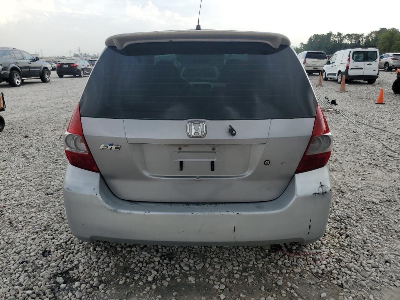 2007 Honda Fit VIN: JHMGD38457S056198 Lot: 71412134