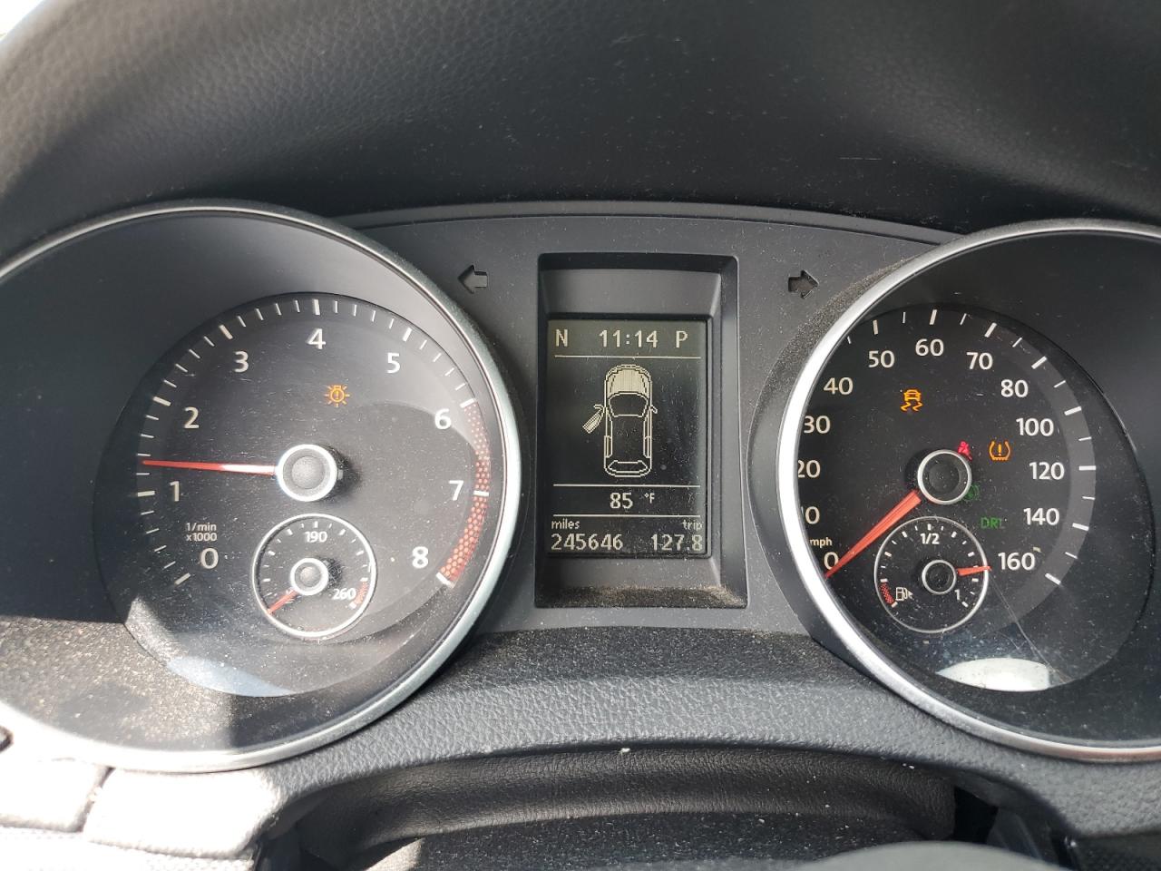 2010 Volkswagen Jetta - Image 9