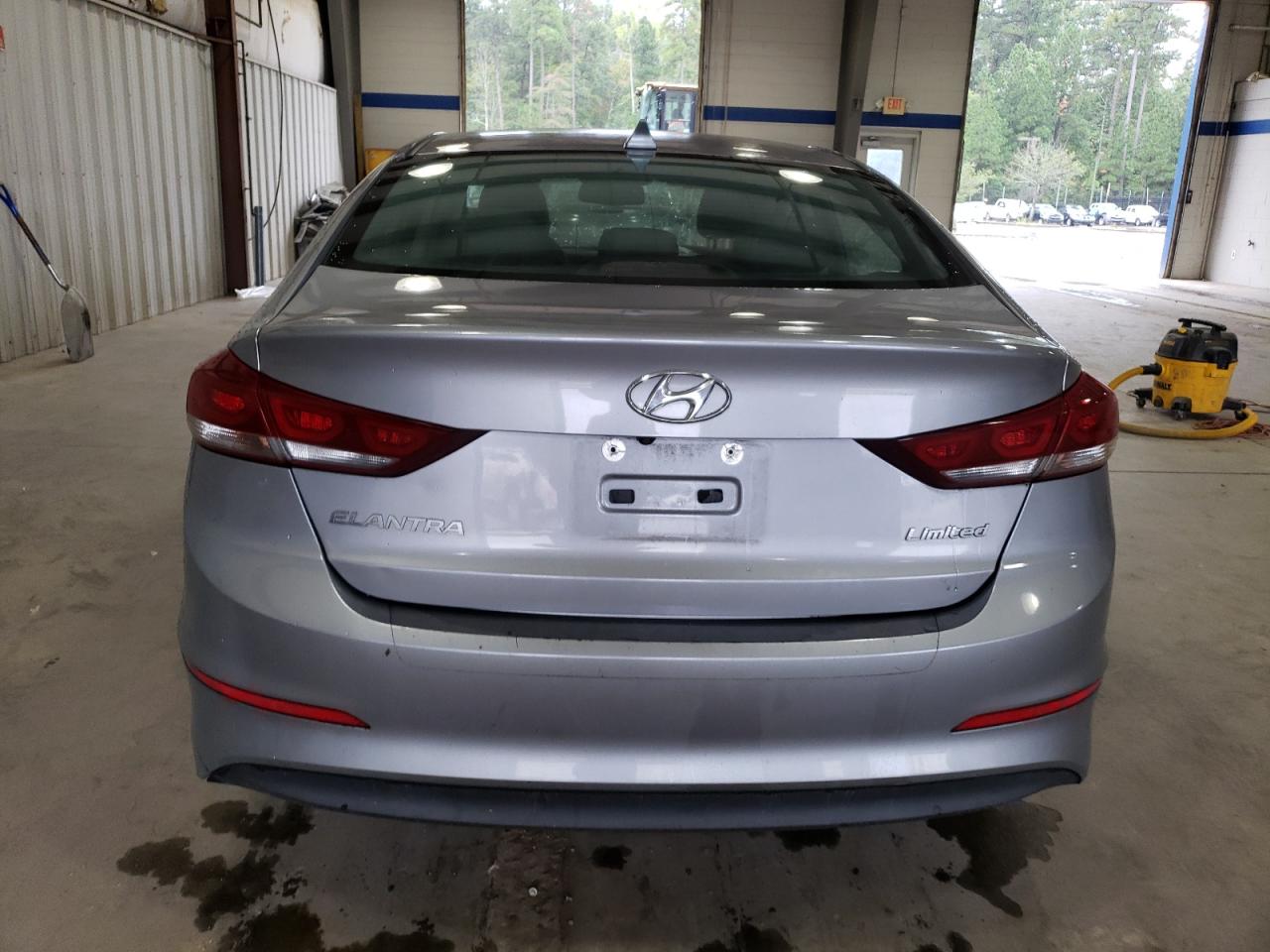 5NPD84LF1HH037140 2017 Hyundai Elantra Se