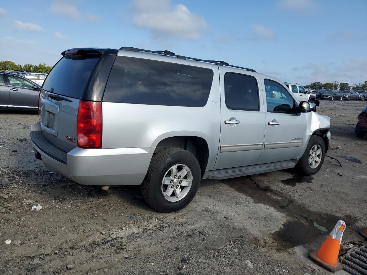 2013 GMC Yukon - Image 3