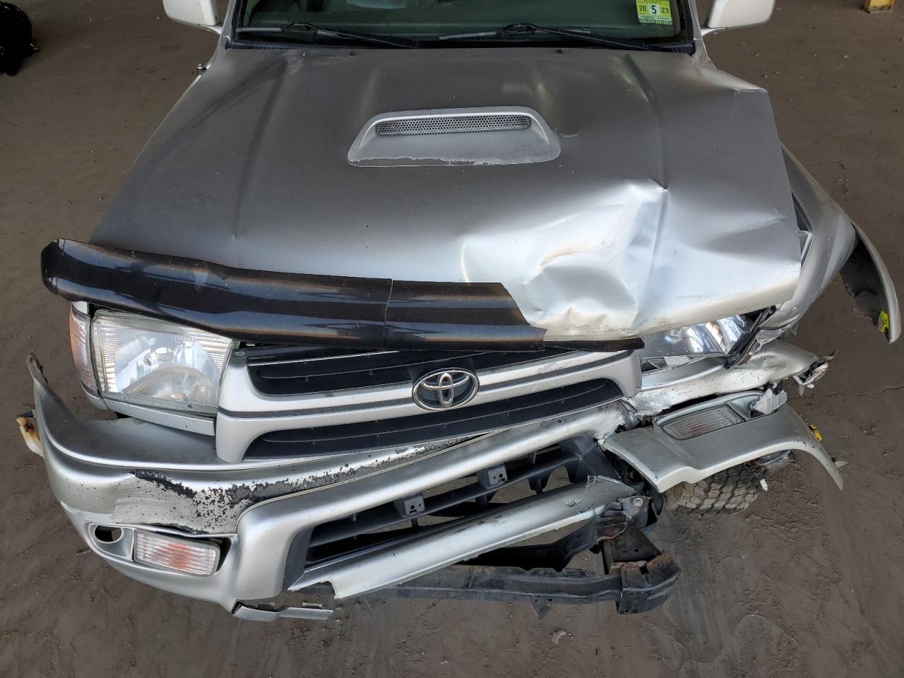 2001 Toyota 4Runner - Image 12