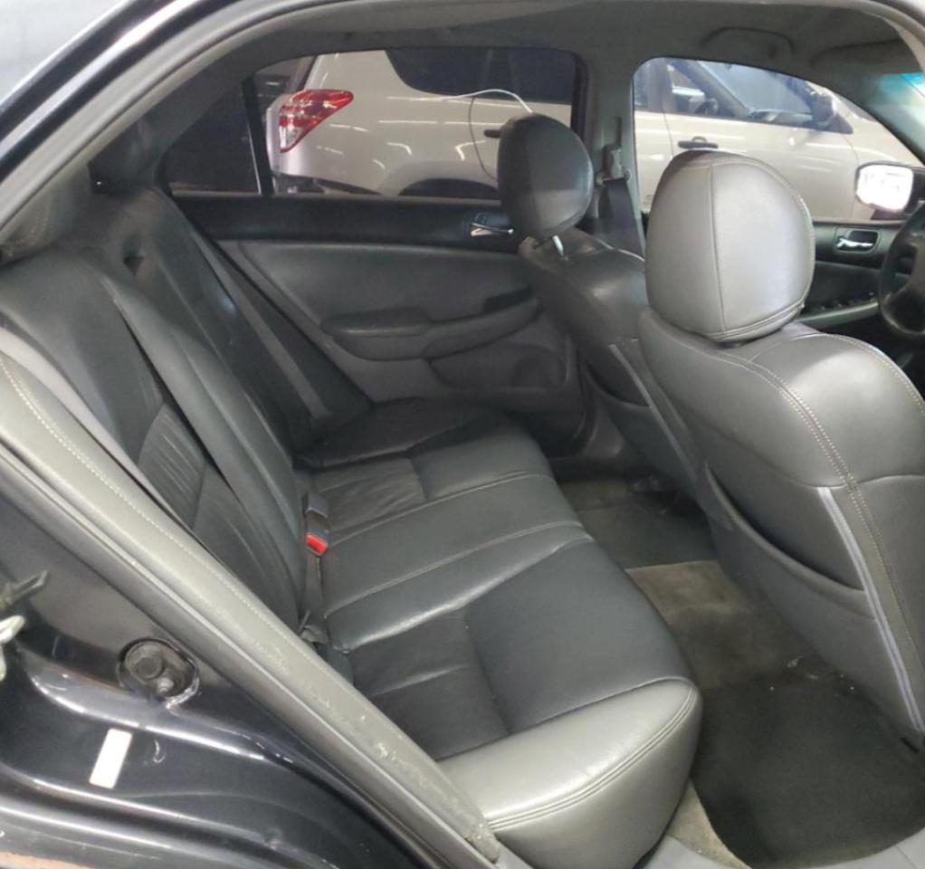 1HGCM56324A140830 2004 Honda Accord Lx