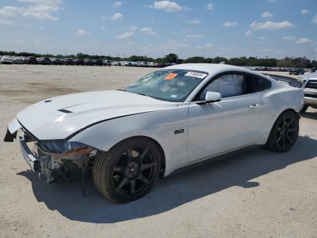  FORD MUSTANG 2020 Biały