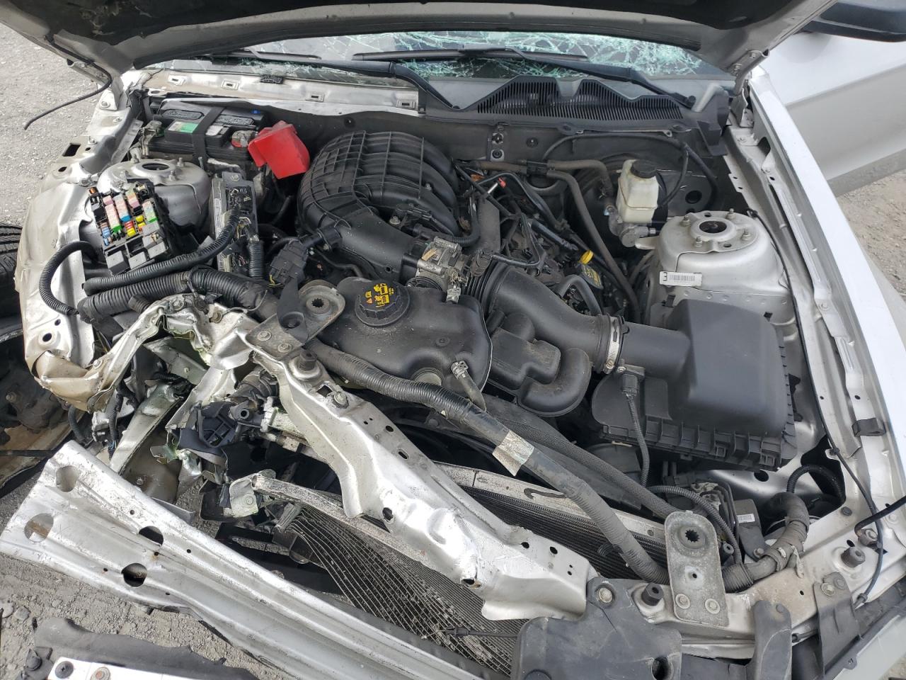 2014 Ford Mustang - Image 11