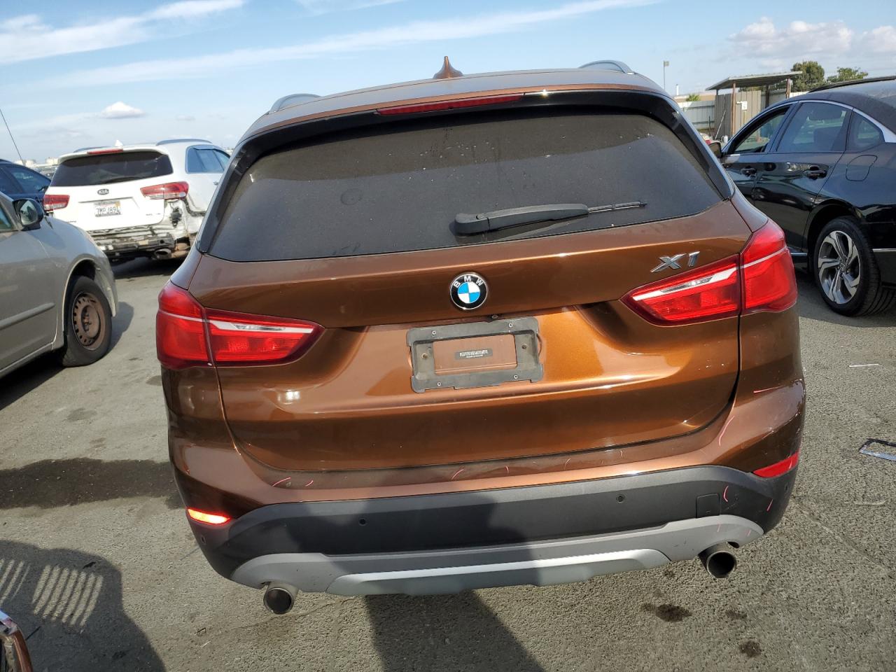 WBXHU7C34H5H33890 2017 BMW X1 Sdrive28I