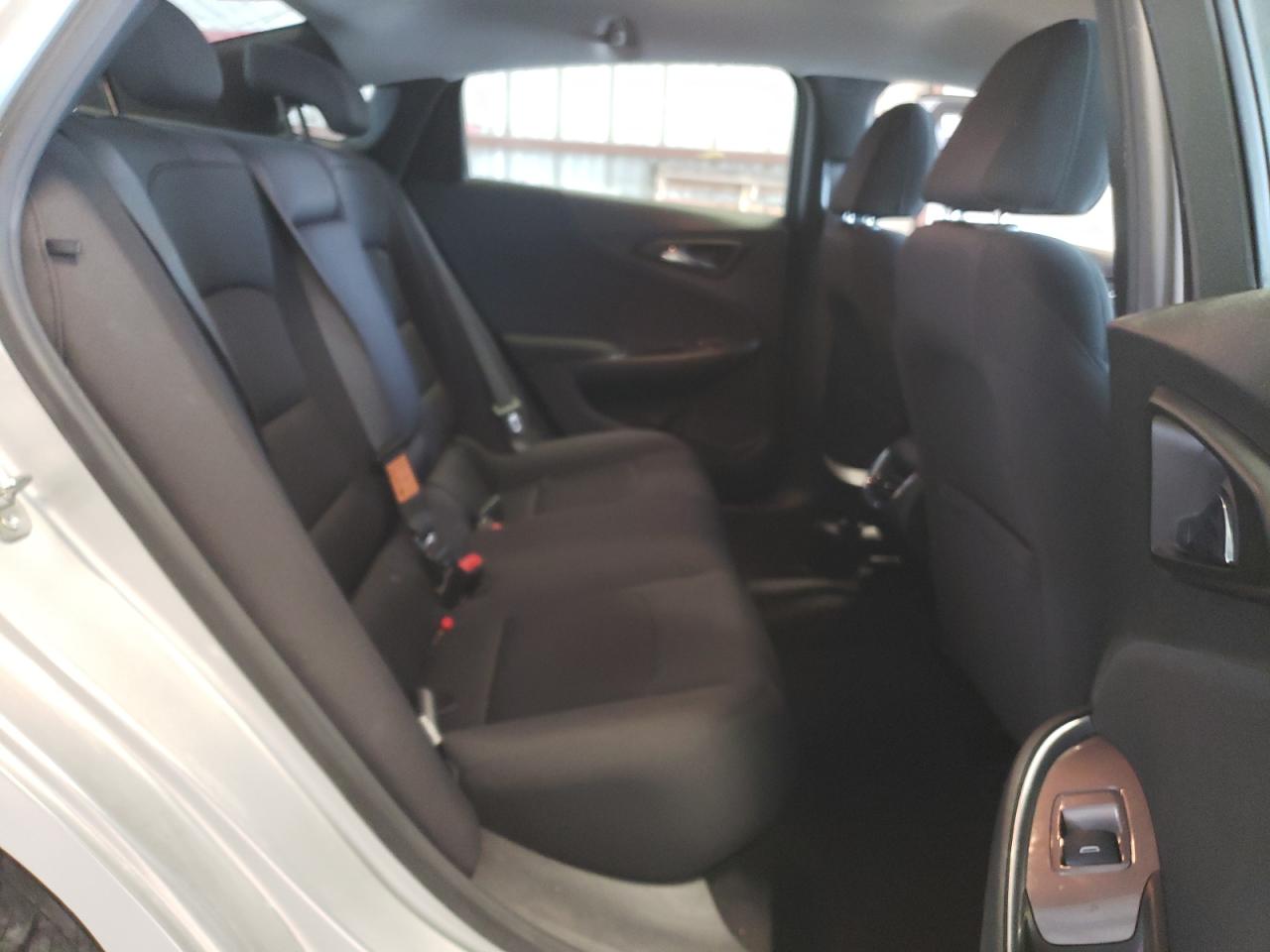 2022 Chevrolet Malibu - Image 10