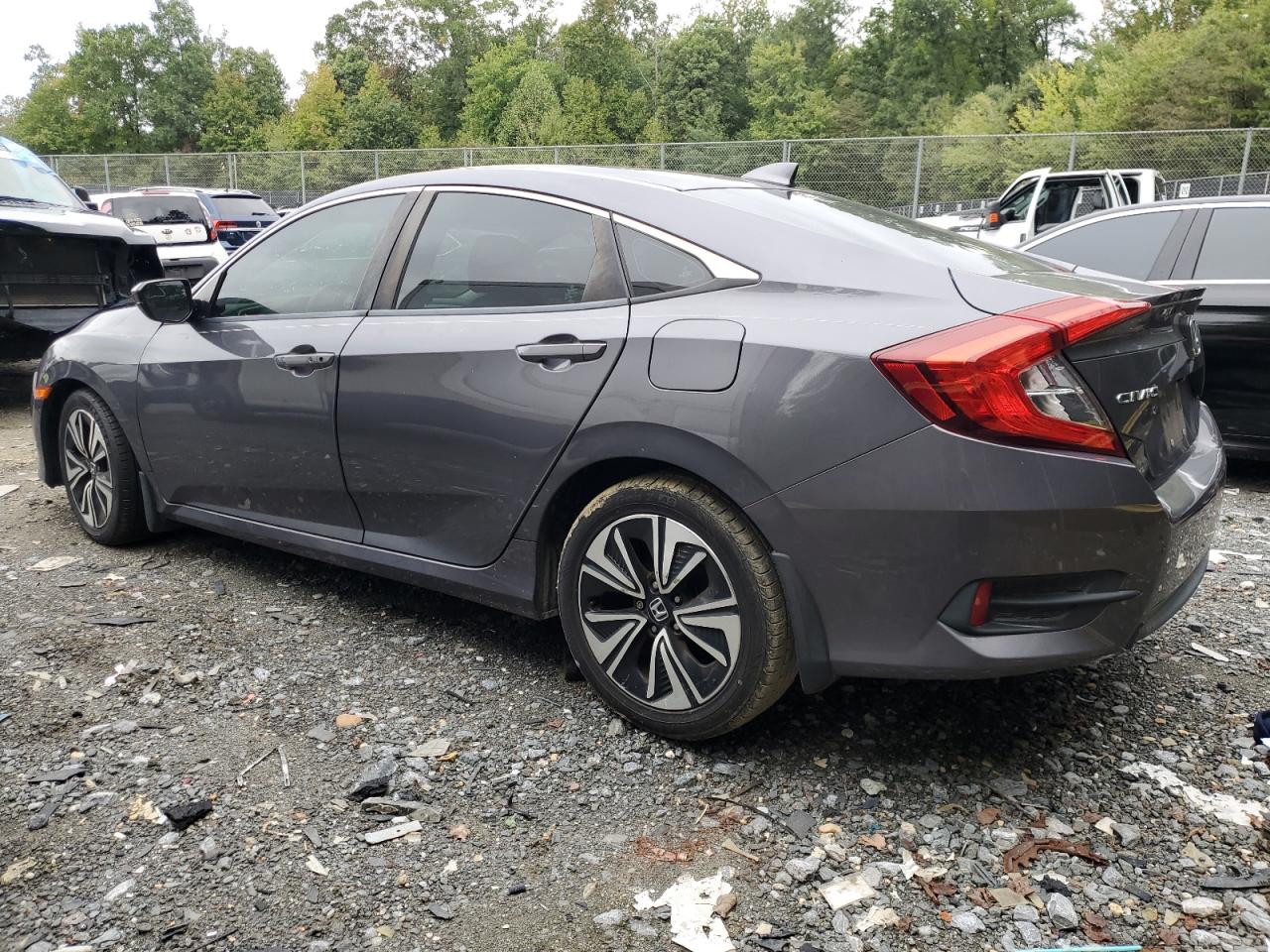 2HGFC1F7XHH646747 2017 HONDA CIVIC - Image 2