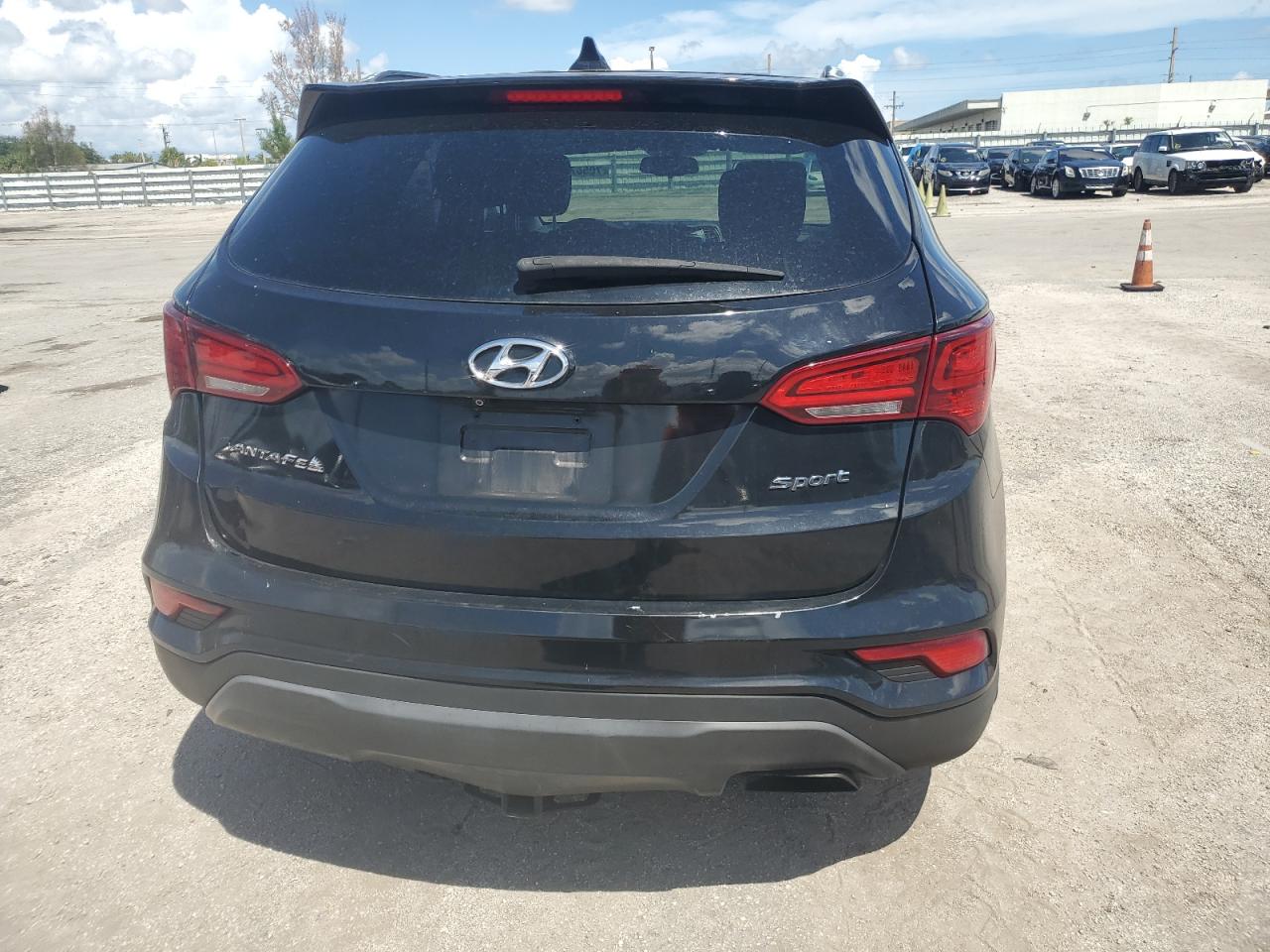 2018 Hyundai Santa Fe Sport VIN: 5NMZU3LB0JH070450 Lot: 70567144