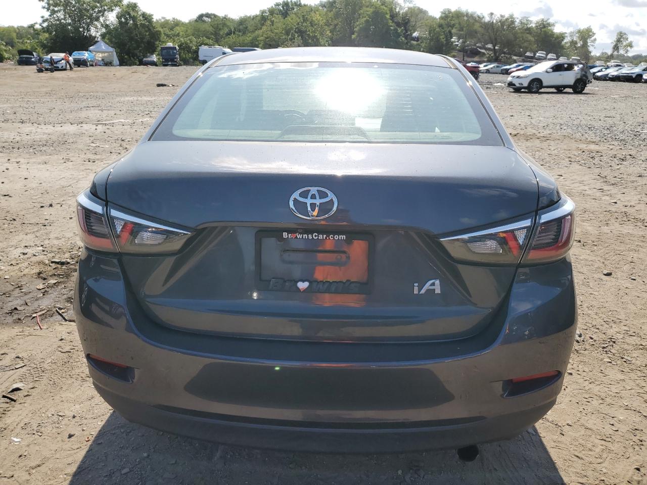 2018 Toyota Yaris Ia VIN: 3MYDLBYV1JY301762 Lot: 69843104