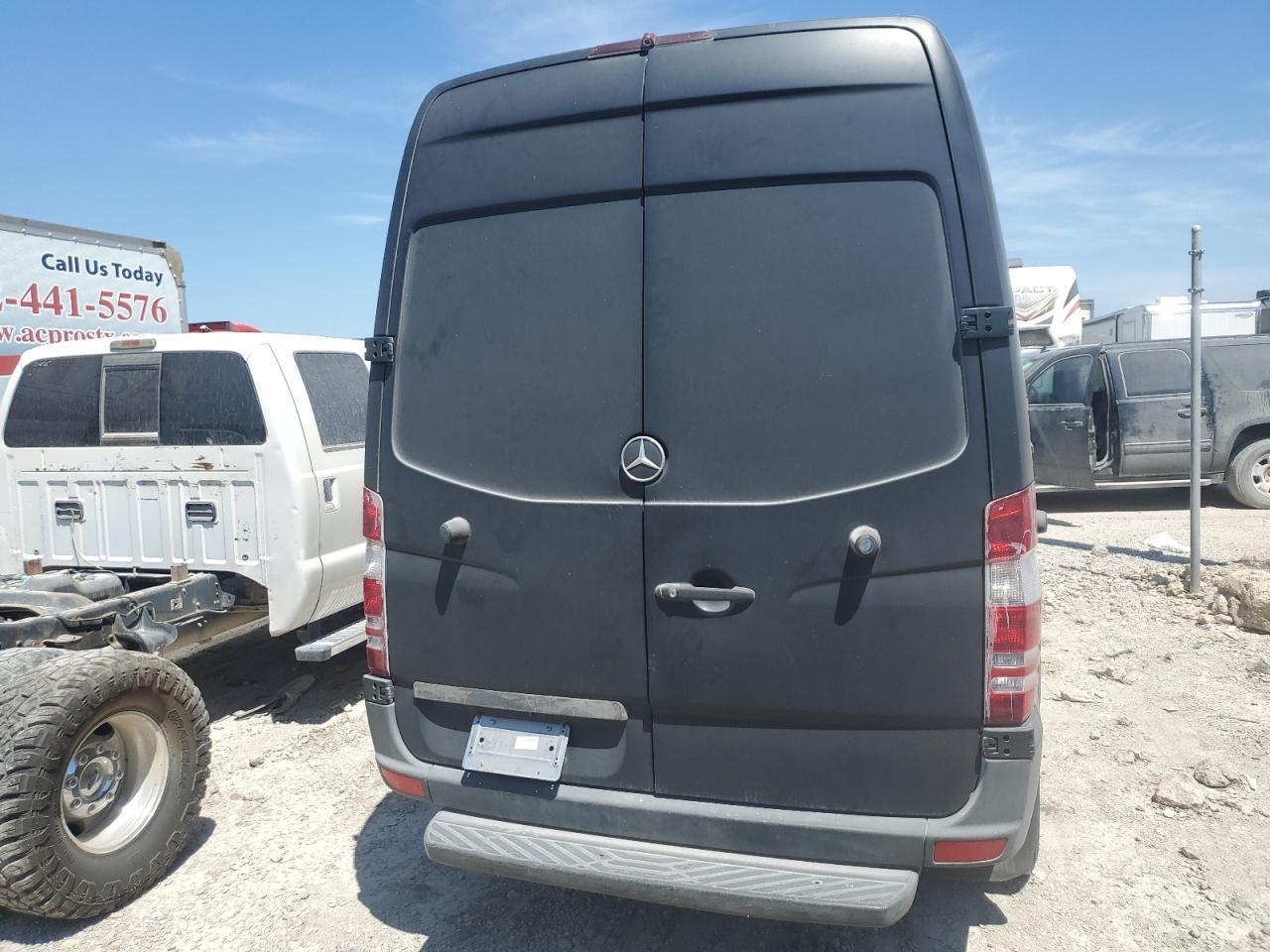 2014 Mercedes-Benz Sprinter 3 VIN: WD3PF0DC9E5937063 Lot: 69696464