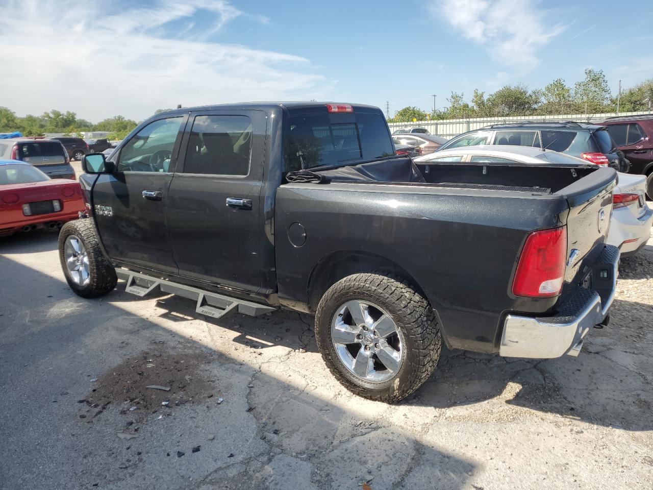 2017 Ram 1500 Slt VIN: 3C6RR7LT3HG709709 Lot: 69783744