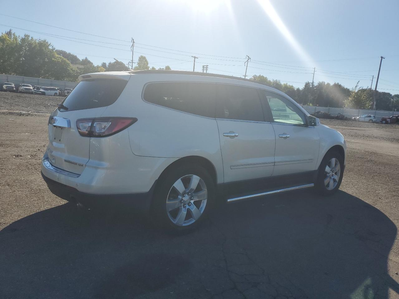 VIN 1GNKVLKD5DJ218213 2013 CHEVROLET TRAVERSE no.3