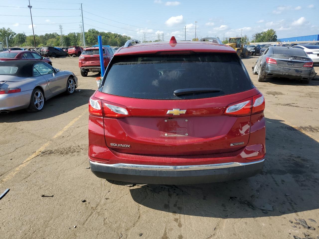 3GNAXMEV9JS557776 2018 Chevrolet Equinox Premier