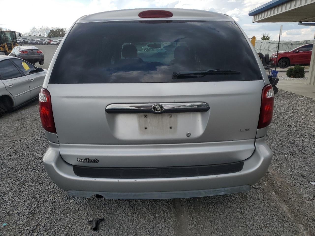 2005 Chrysler Town & Country Lx VIN: 2C4GP44R25R292838 Lot: 73206094