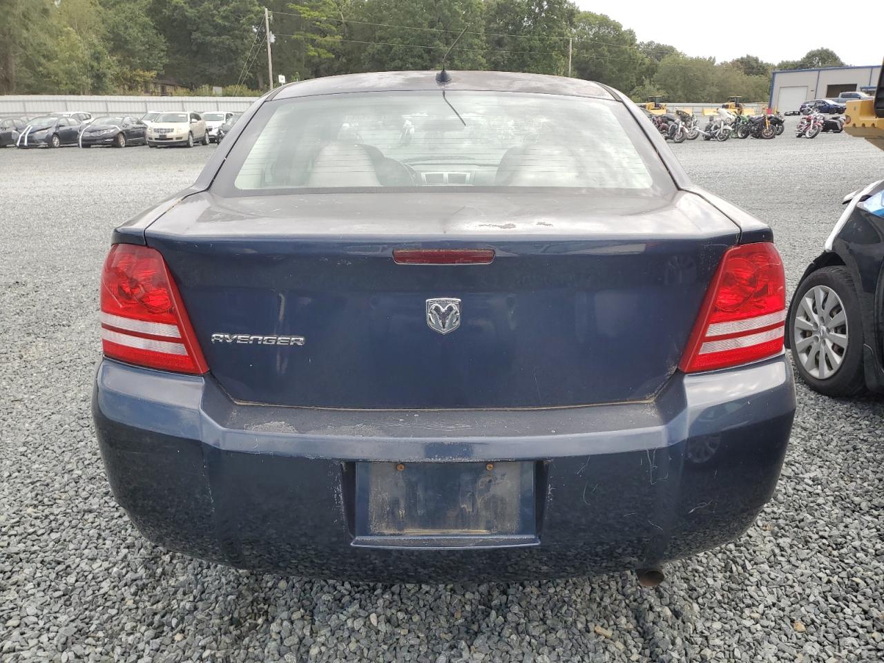 1B3LC46K98N104555 2008 Dodge Avenger Se