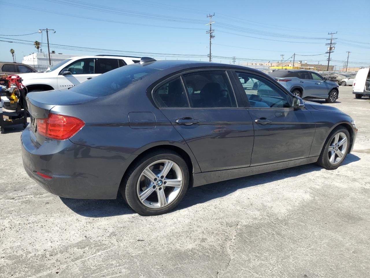 VIN WBA3C1C54DF437243 2013 BMW 3 SERIES no.3