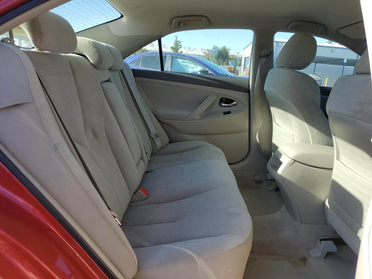 2009 Toyota Camry - Image 10