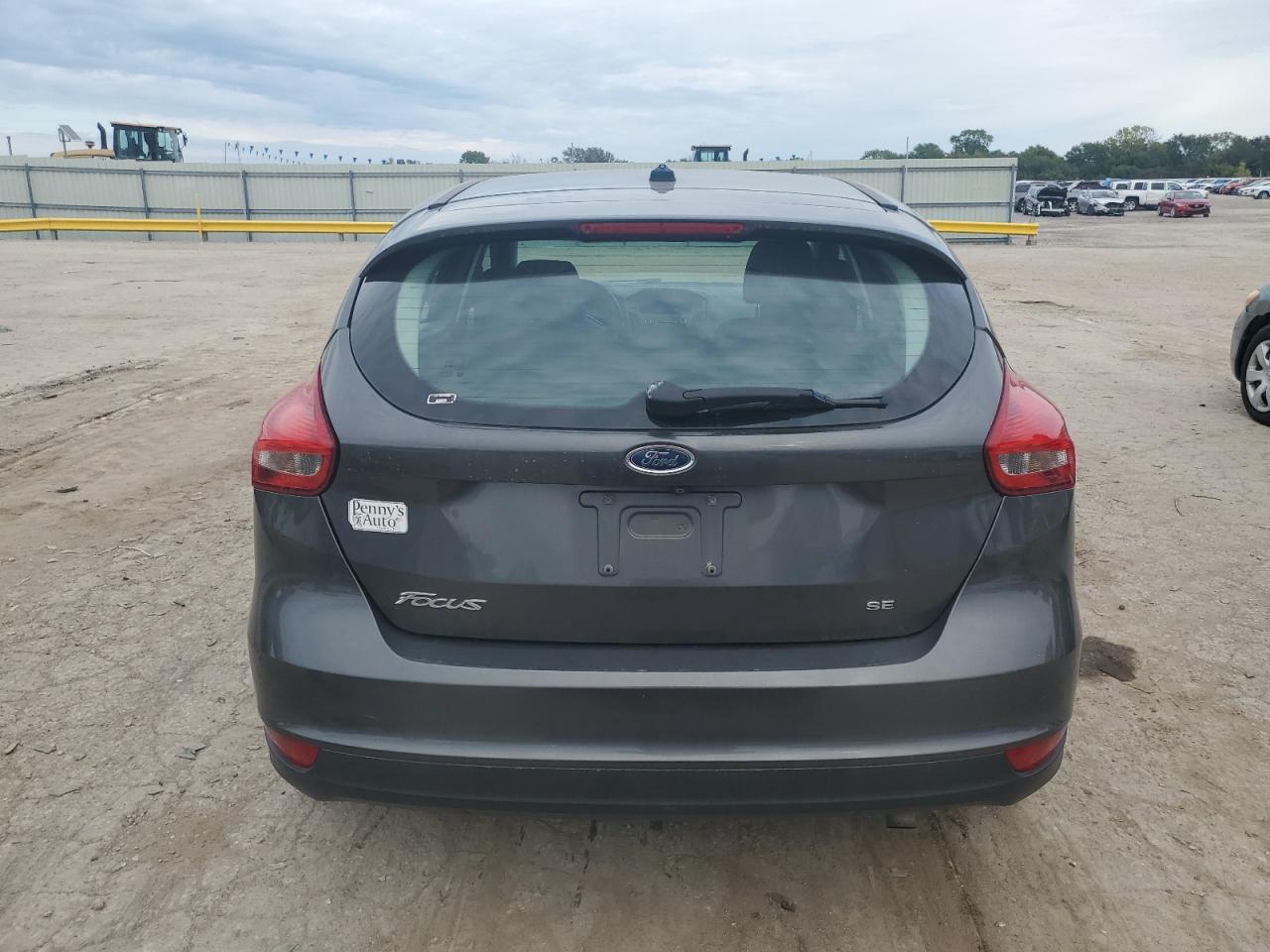 1FADP3K27HL225853 2017 Ford Focus Se