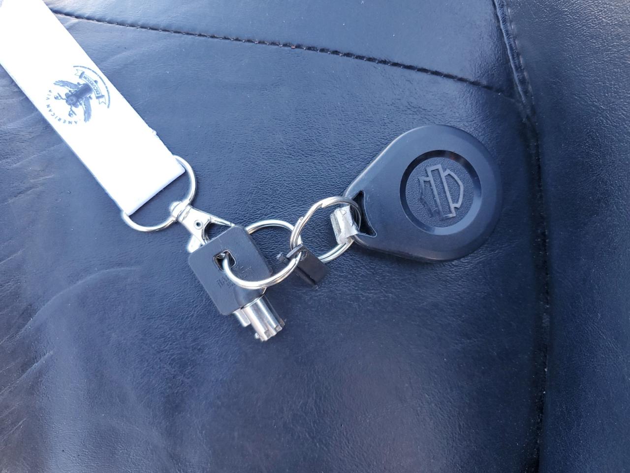 2016 Harley-Davidson Flhr Road King VIN: 1HD1FBM35GB618916 Lot: 71614014