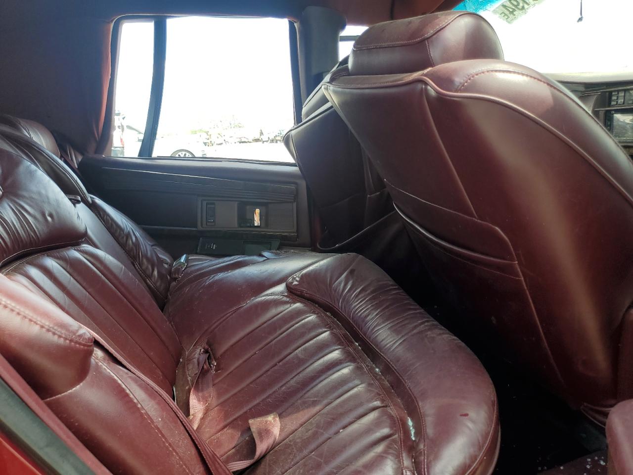 1996 Buick Roadmaster - Image 10