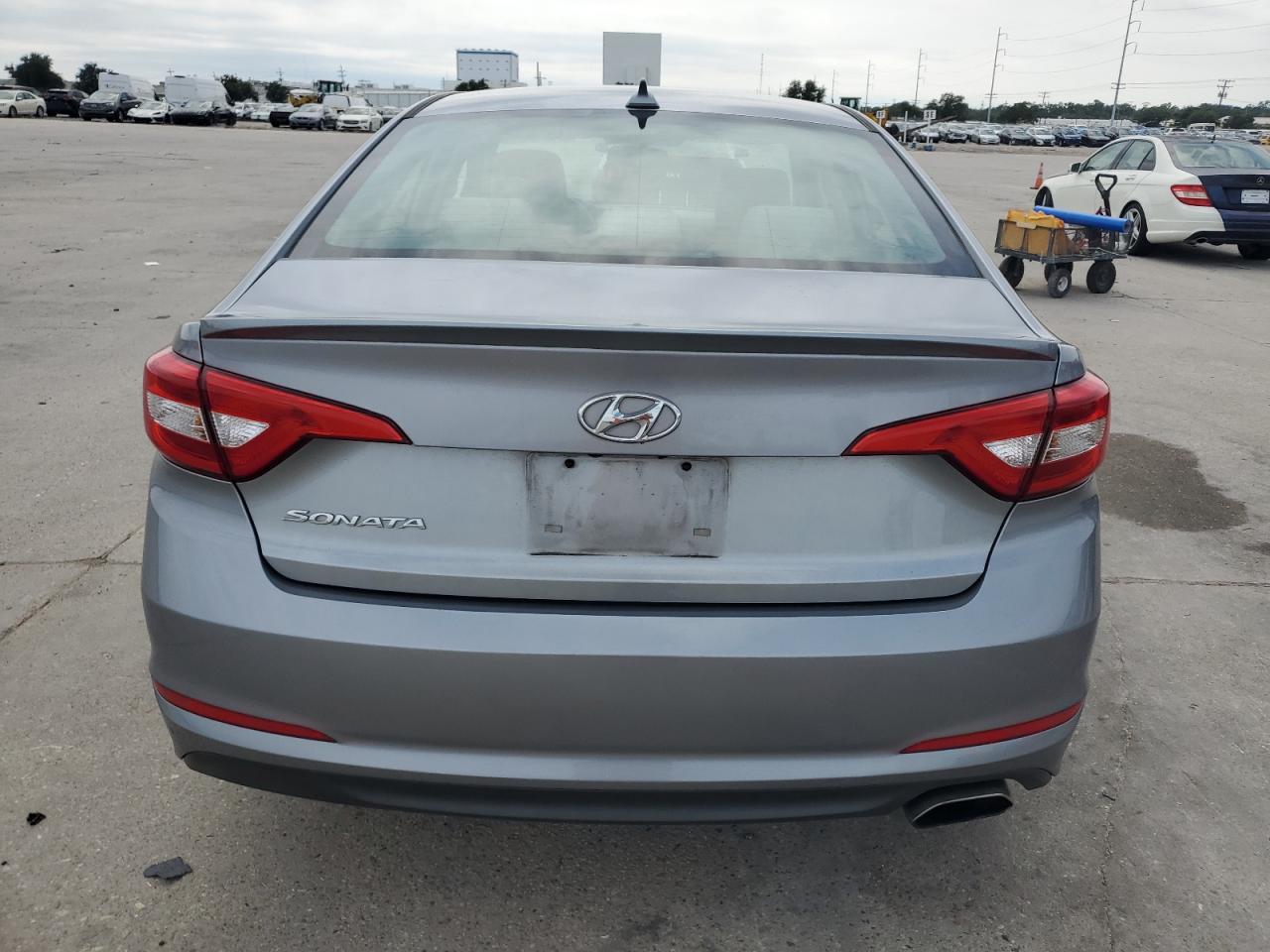 5NPE24AF4GH369905 2016 Hyundai Sonata Se