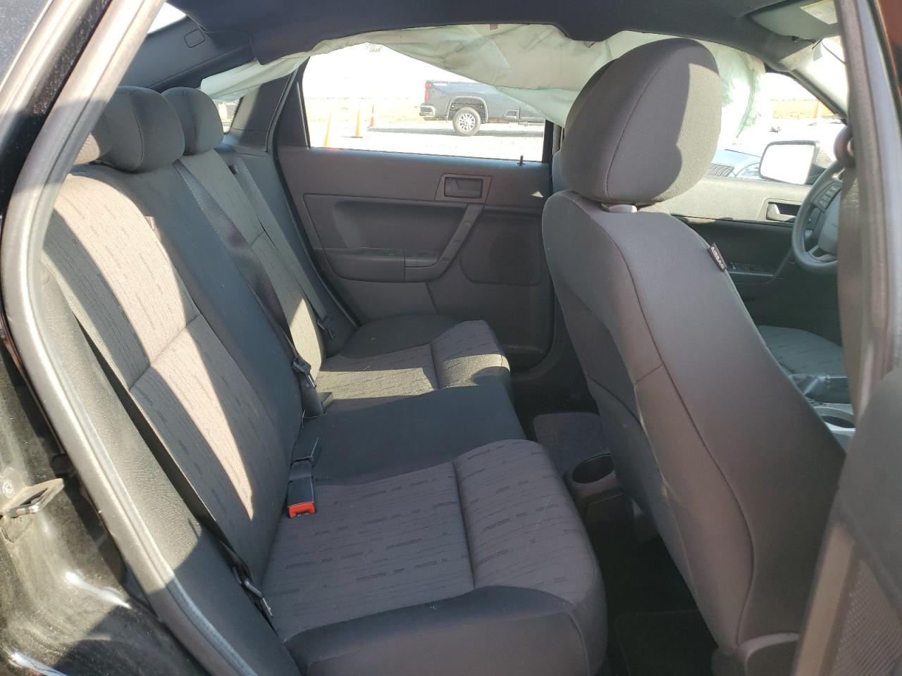 1FAHP3FNXAW214582 2010 Ford Focus Se