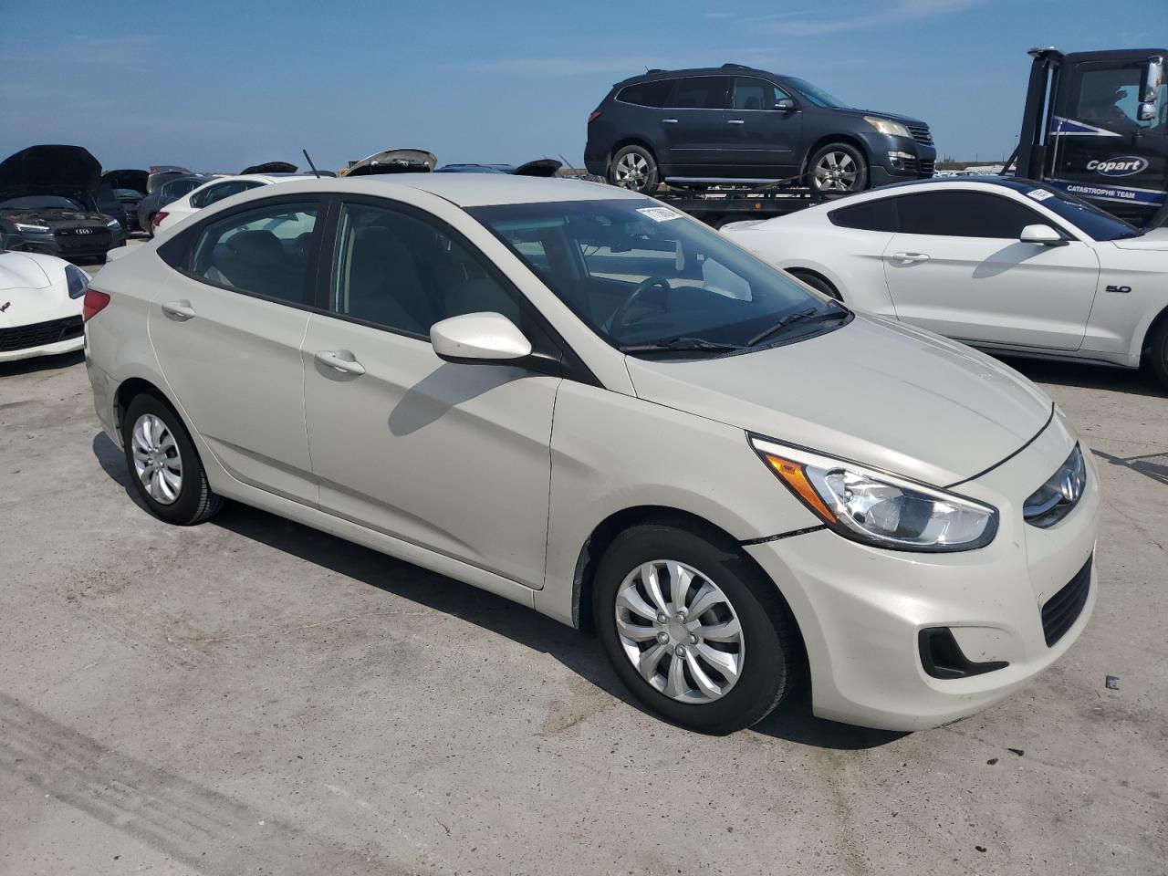 2017 Hyundai Accent - Image 4