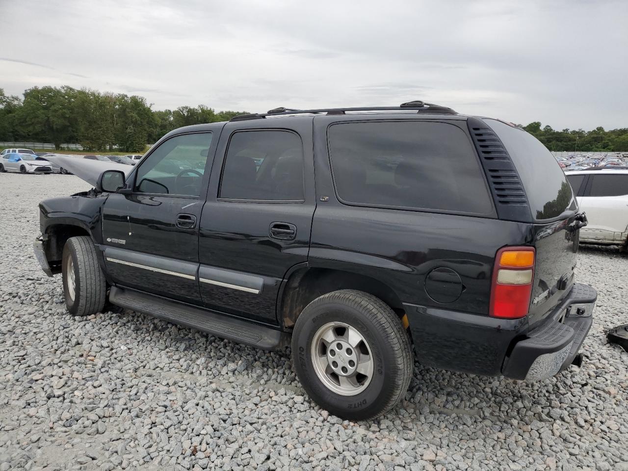 2003 Chevrolet Tahoe - Image 2