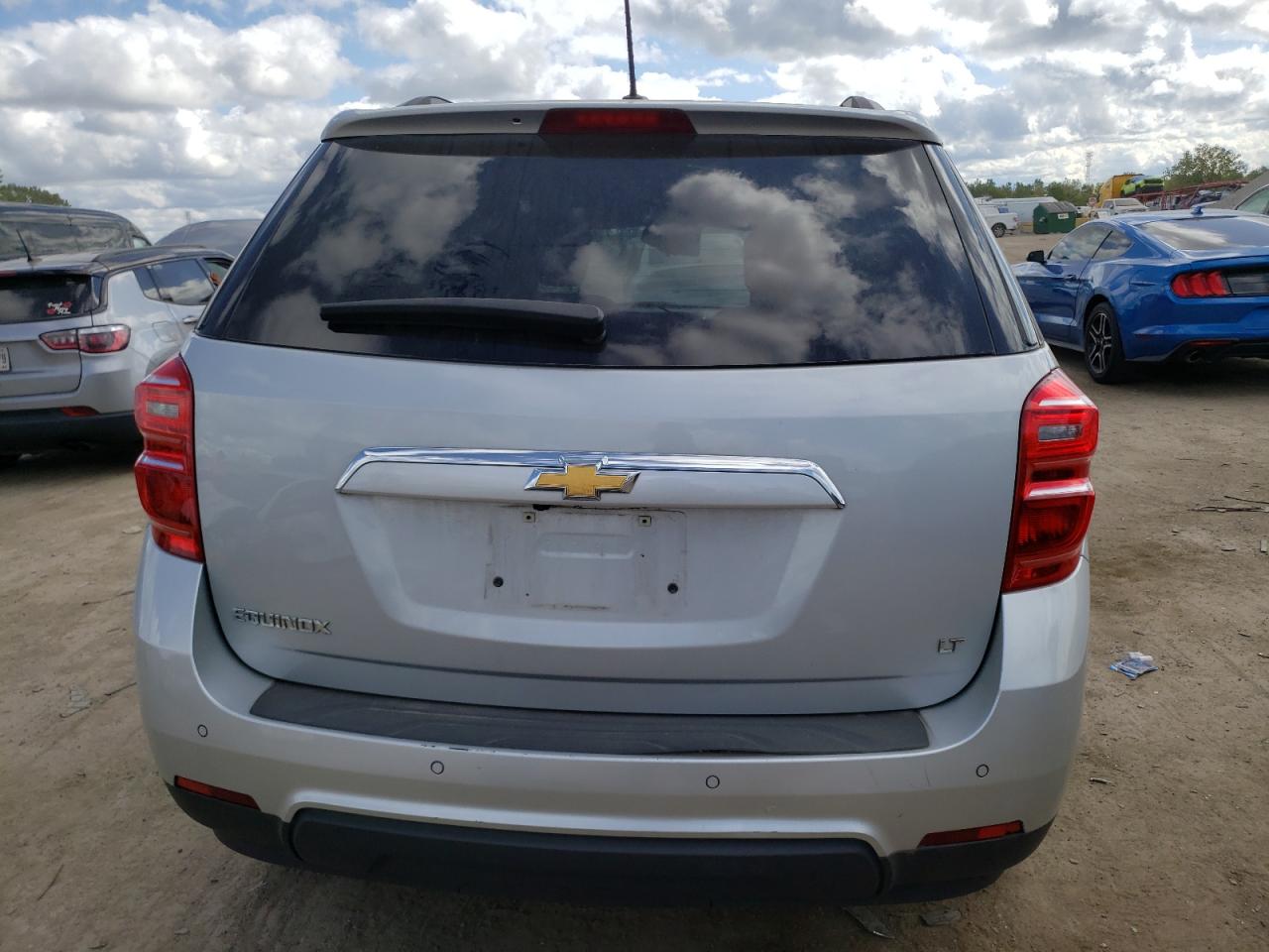 2GNALCEK8H6215272 2017 Chevrolet Equinox Lt