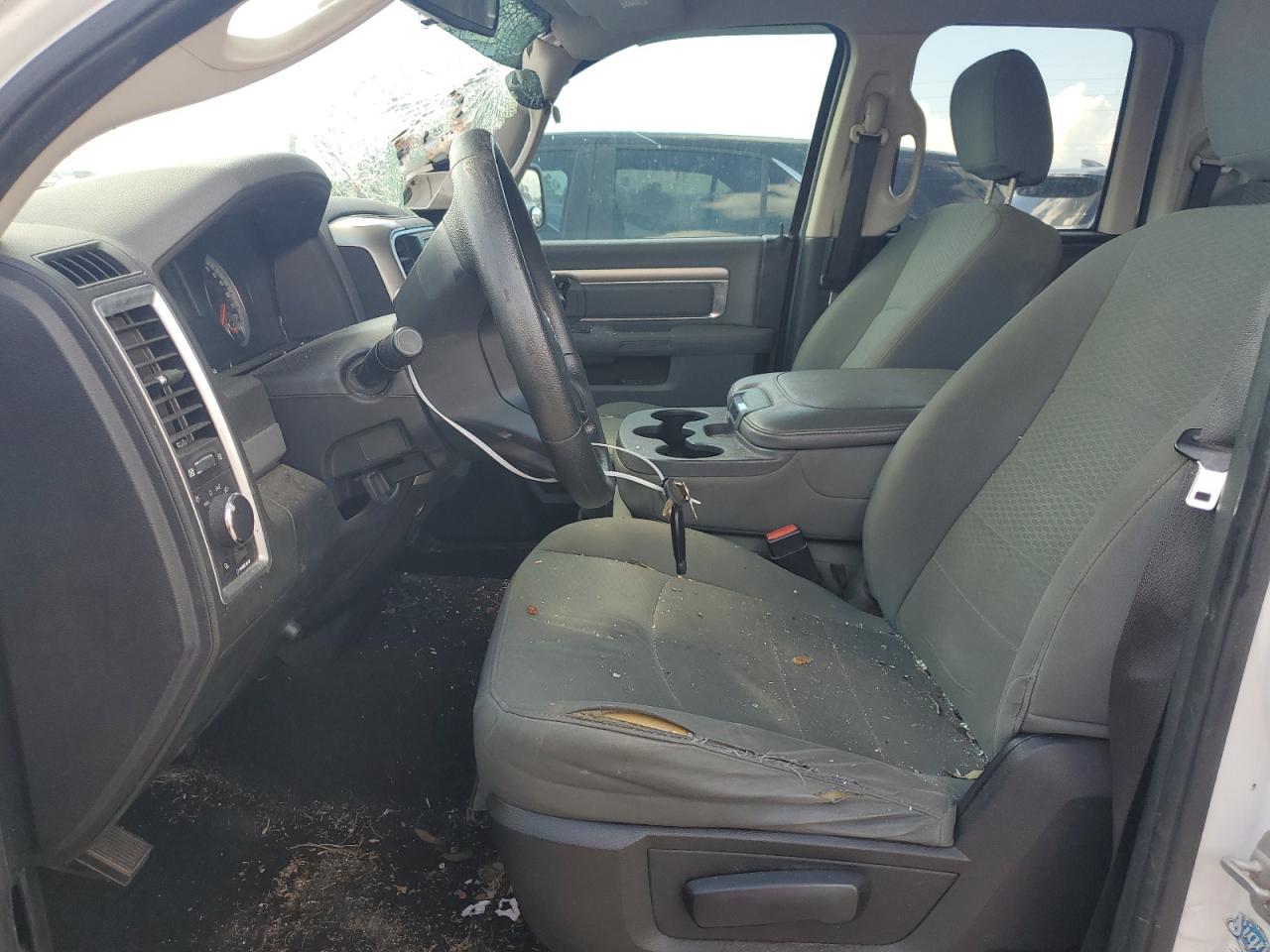 2014 RAM 1500 - Image 7