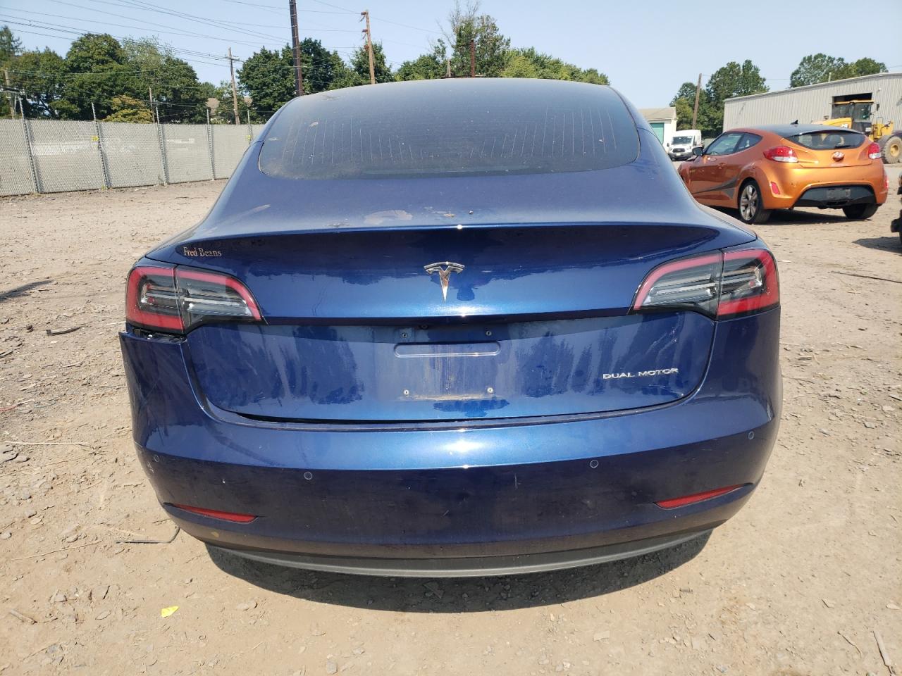 5YJ3E1EB5JF133757 2018 Tesla Model 3