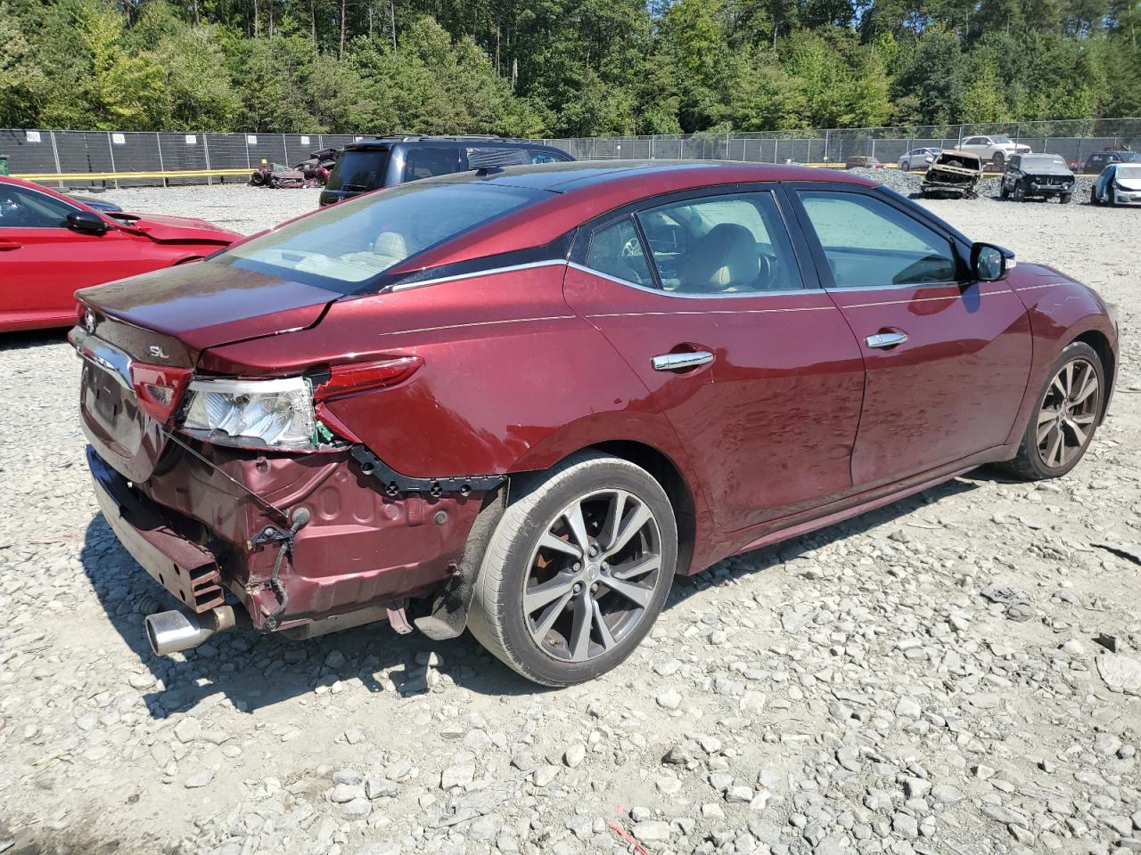 2016 Nissan Maxima - Image 3