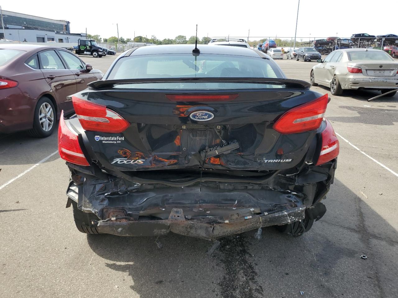 1FADP3J23JL235397 2018 Ford Focus Titanium