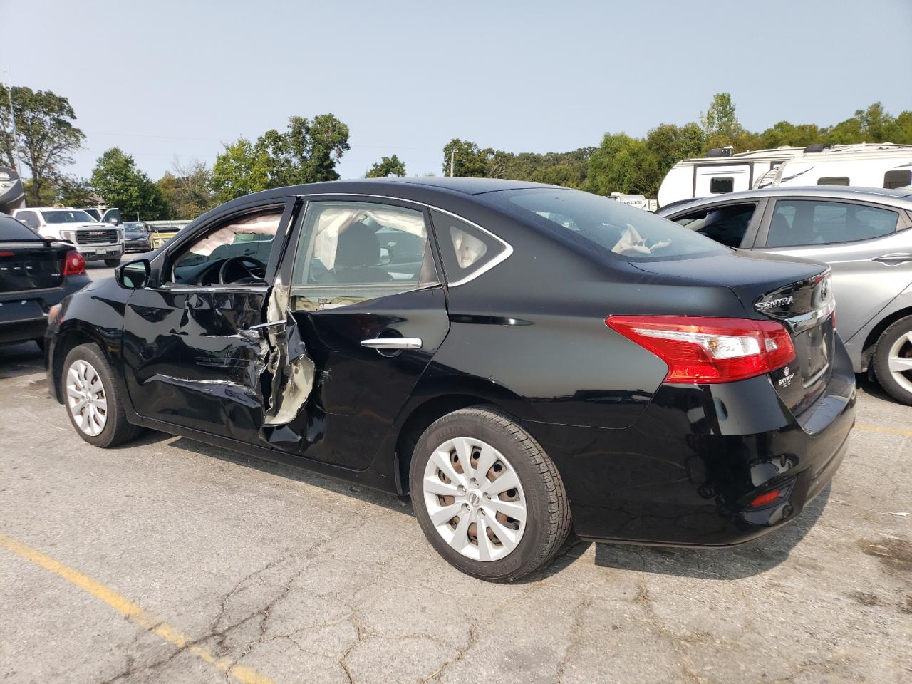 2017 Nissan Sentra - Image 2