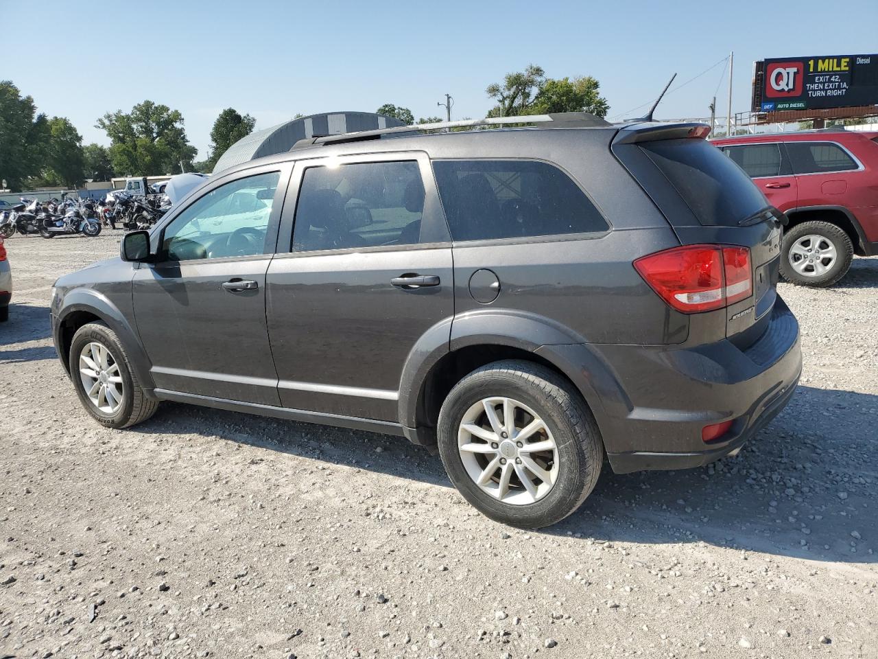 2017 Dodge Journey - Image 2