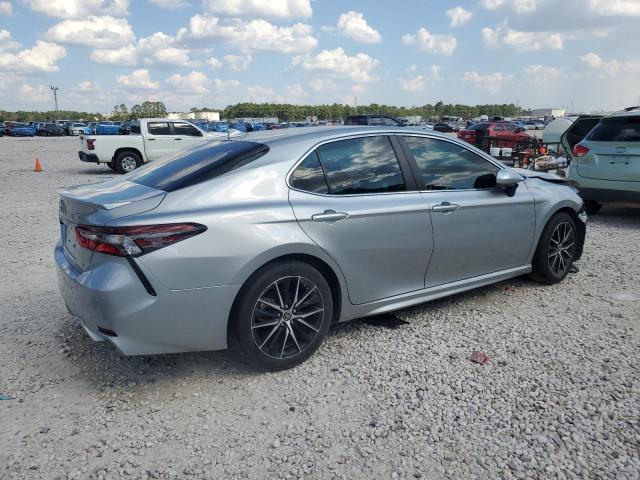  TOYOTA CAMRY 2021 Srebrny