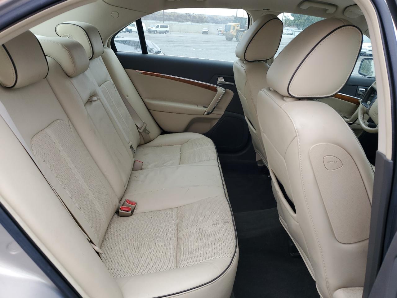 2010 Lincoln MKZ - Image 10