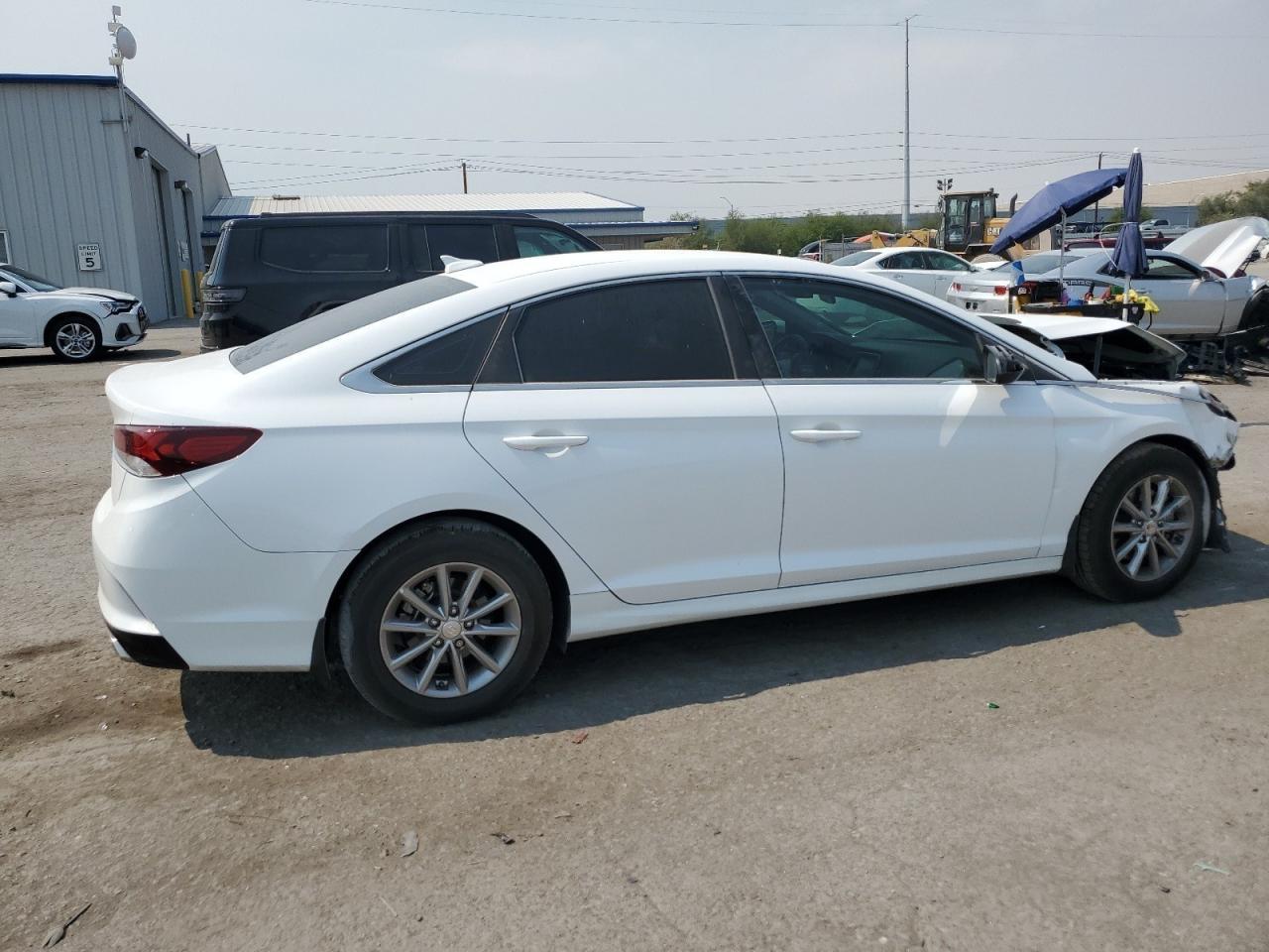 2018 Hyundai Sonata - Image 3