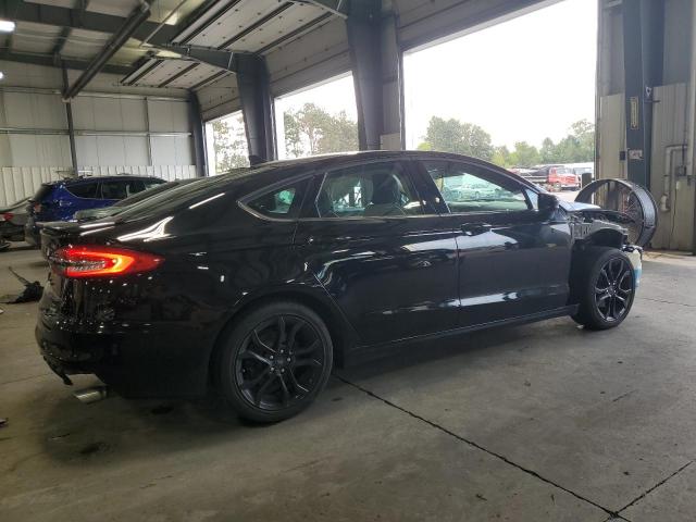  FORD FUSION 2019 Czarny