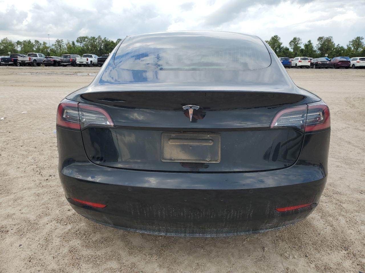 5YJ3E1EAXKF304611 2019 Tesla Model 3