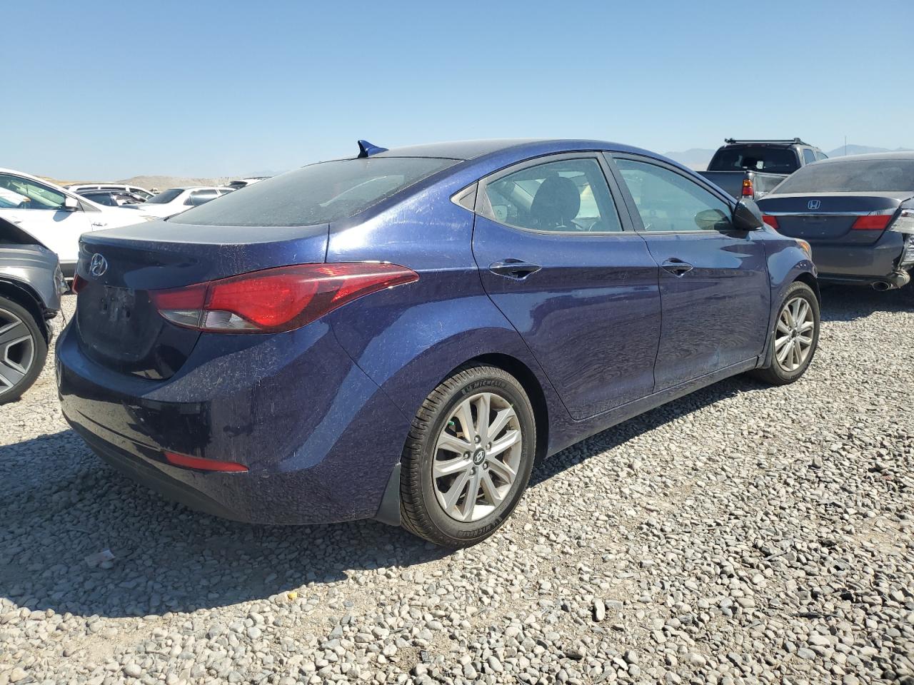 2014 Hyundai Elantra - Image 3