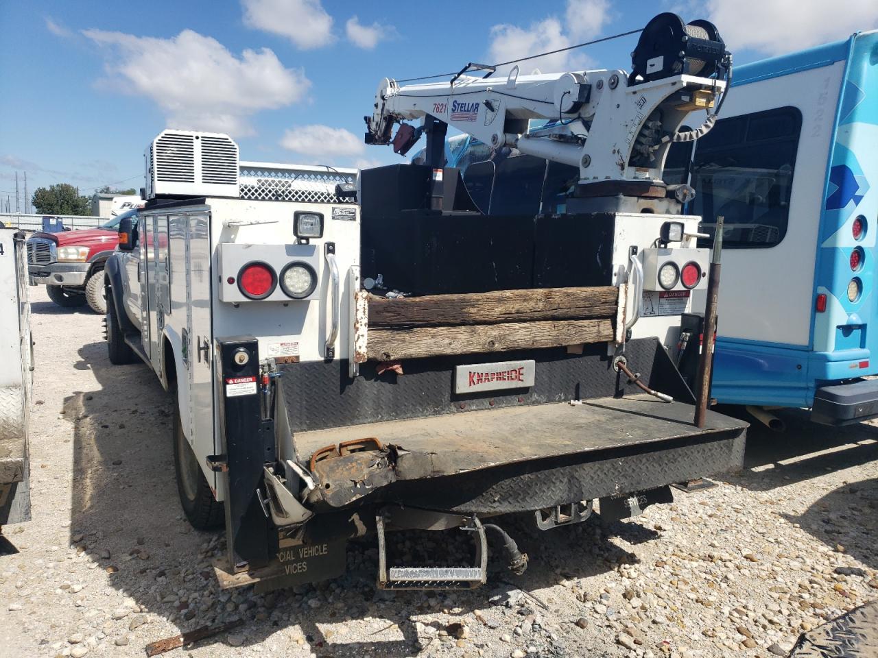 2015 Ford F550 - Image 2
